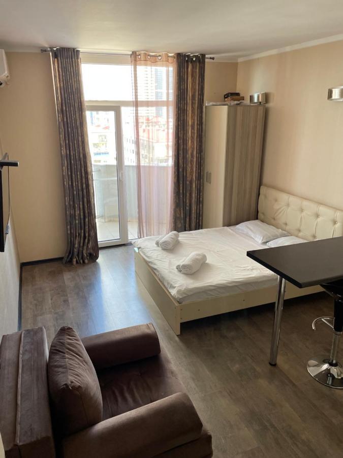 Lulu Apartment Batumi Exterior photo